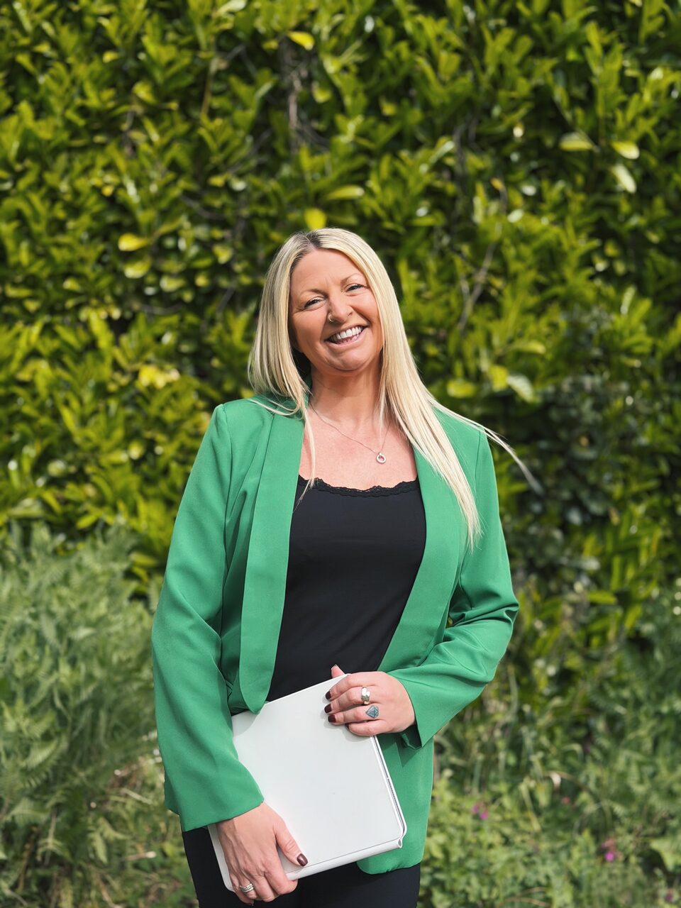 Jade Jaenicke, independent celebrant, in Deal, Kent